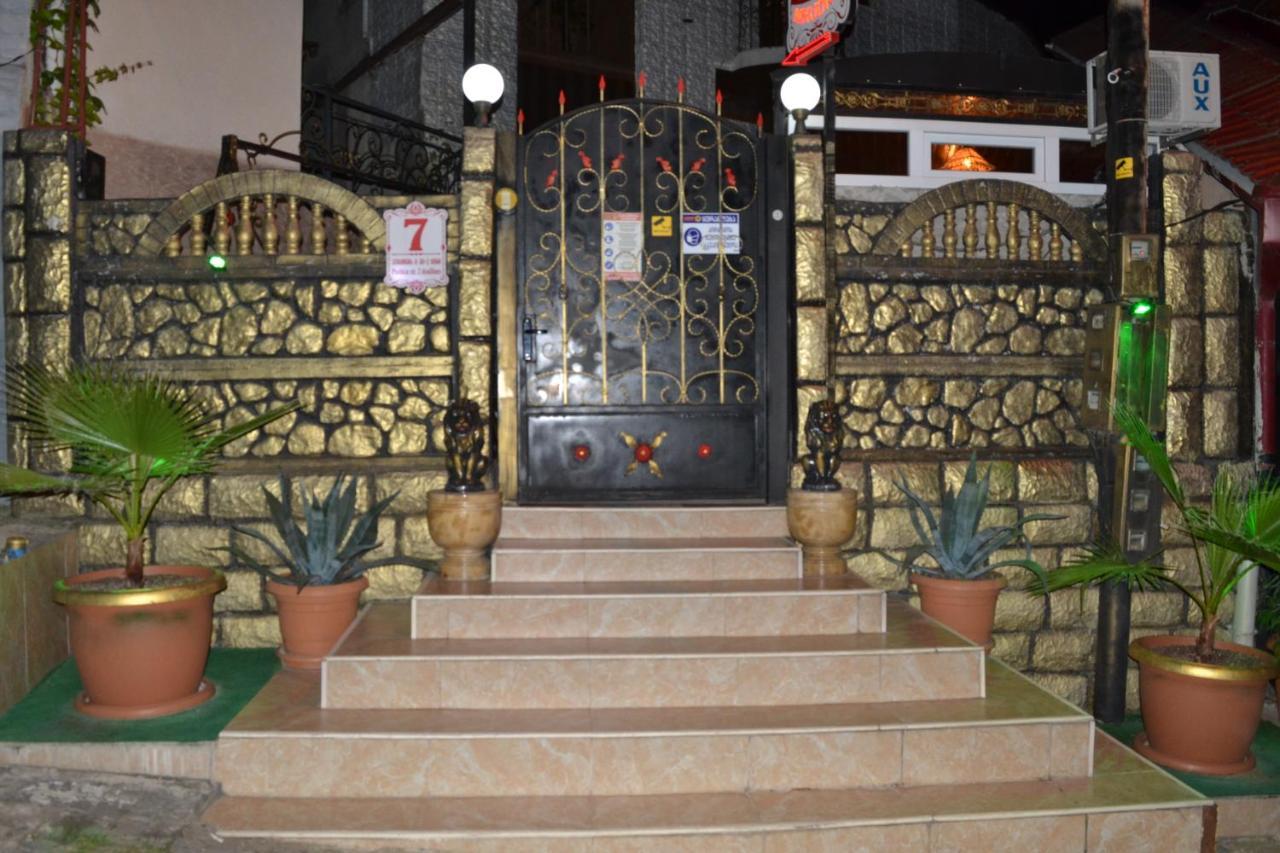 Hotel Mkudro Kutaisi Ngoại thất bức ảnh