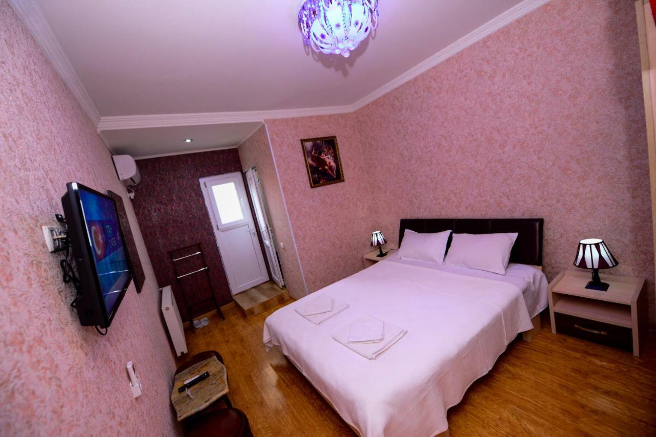 Hotel Mkudro Kutaisi Ngoại thất bức ảnh
